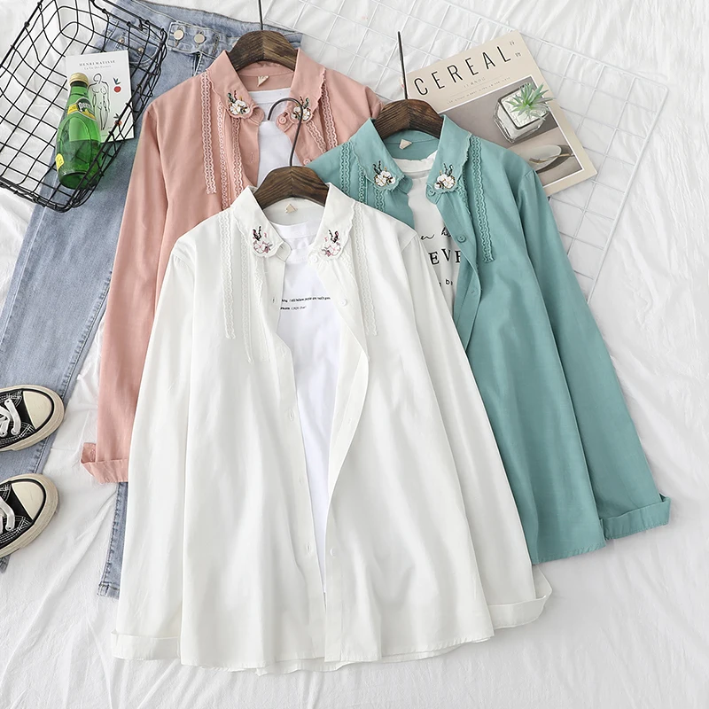 

2021 Spring New Fine Women's Embroidered White Shirts Young Style Design Woman Long Sleeve Blouse Cotton Women Tops and Blouses