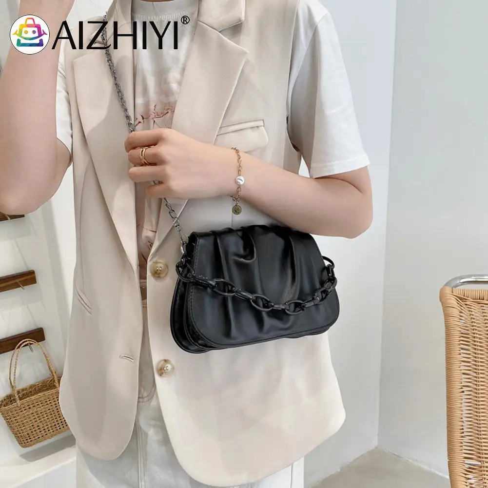 

Soft PU Leather Pleated Shoulder Bag Women Luxury Designer Thick Metal Chain Handbag Female Street Shoulder Crossbody Pouch