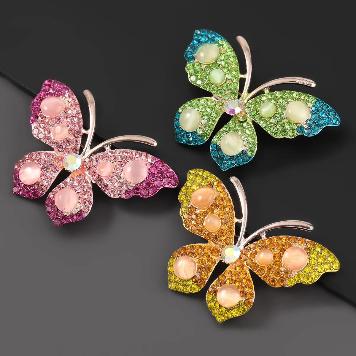 

Fashion Metal Rhinestone Butterfly Brooch Female Brooch Creative Popular Corsage Jewelry Accessories
