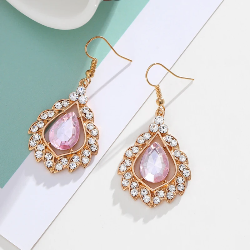 Серьги-люстры с розовыми кристаллами золотой цвет геометрический кулон длинные