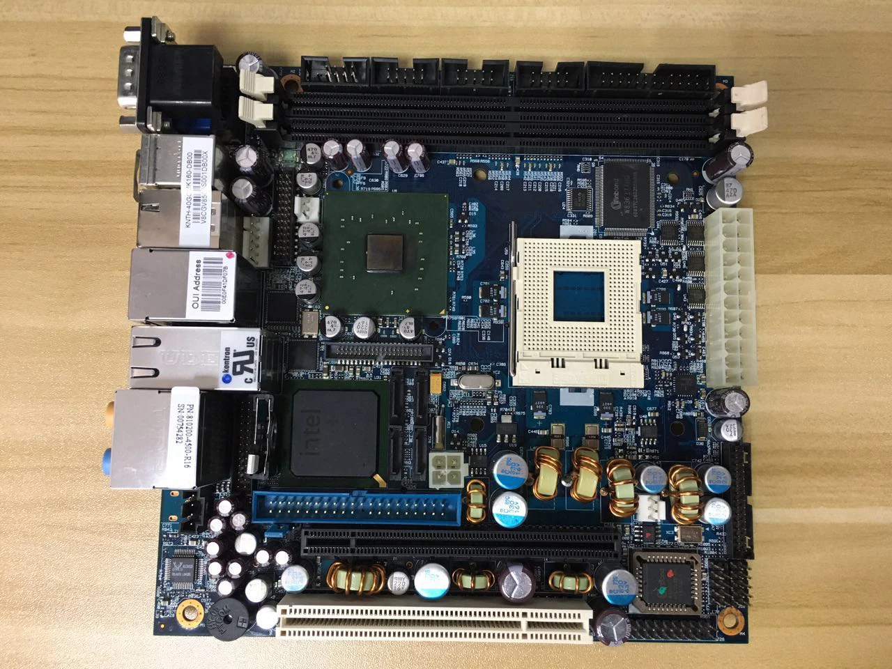 986LCD-M/mITX | Кабели и адаптеры для ПК