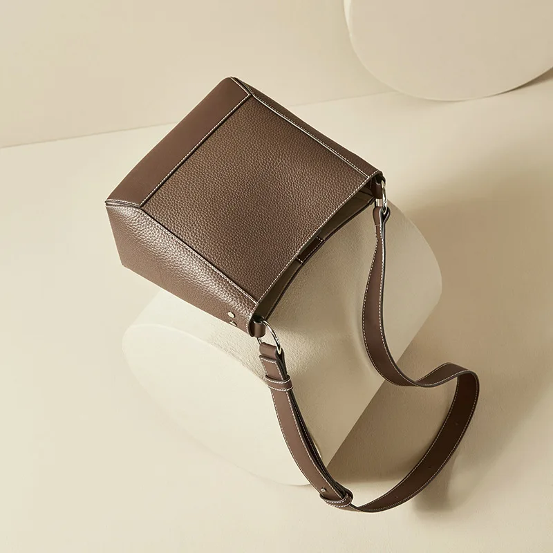 

YIFANGZHE Fashion Bag for Women Premium Nature Soft Leather, Girls Crossbody Bags Purse Tote Compact Roomy Folding Umbrella