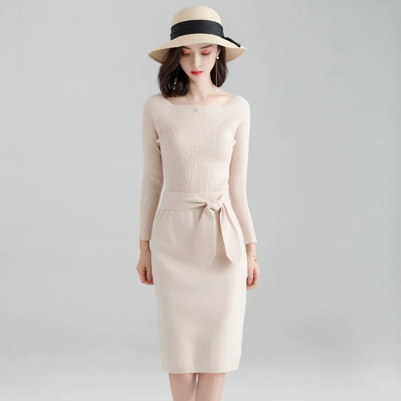 Легкие туфли сезон весна-осень Модный комплект с юбкой и футболкой одежды