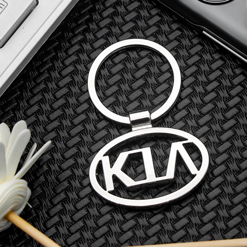 

1PCS Car Logo metal Keychain Key Chain Key Ring For Kia Sportage 3 4 QL Rio 3 4 K2 Optima Sorento Picanto Ceed Forte Cadenza K9