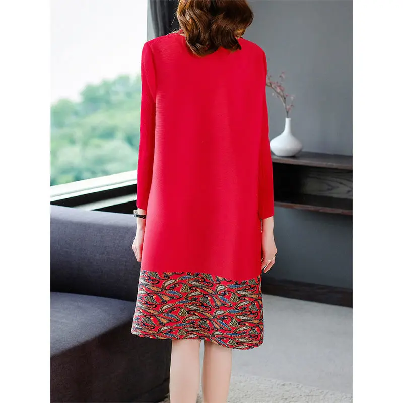 

Western style loose large size covering belly slimming dress 2021 spring and autumn new temperament mid-length dress