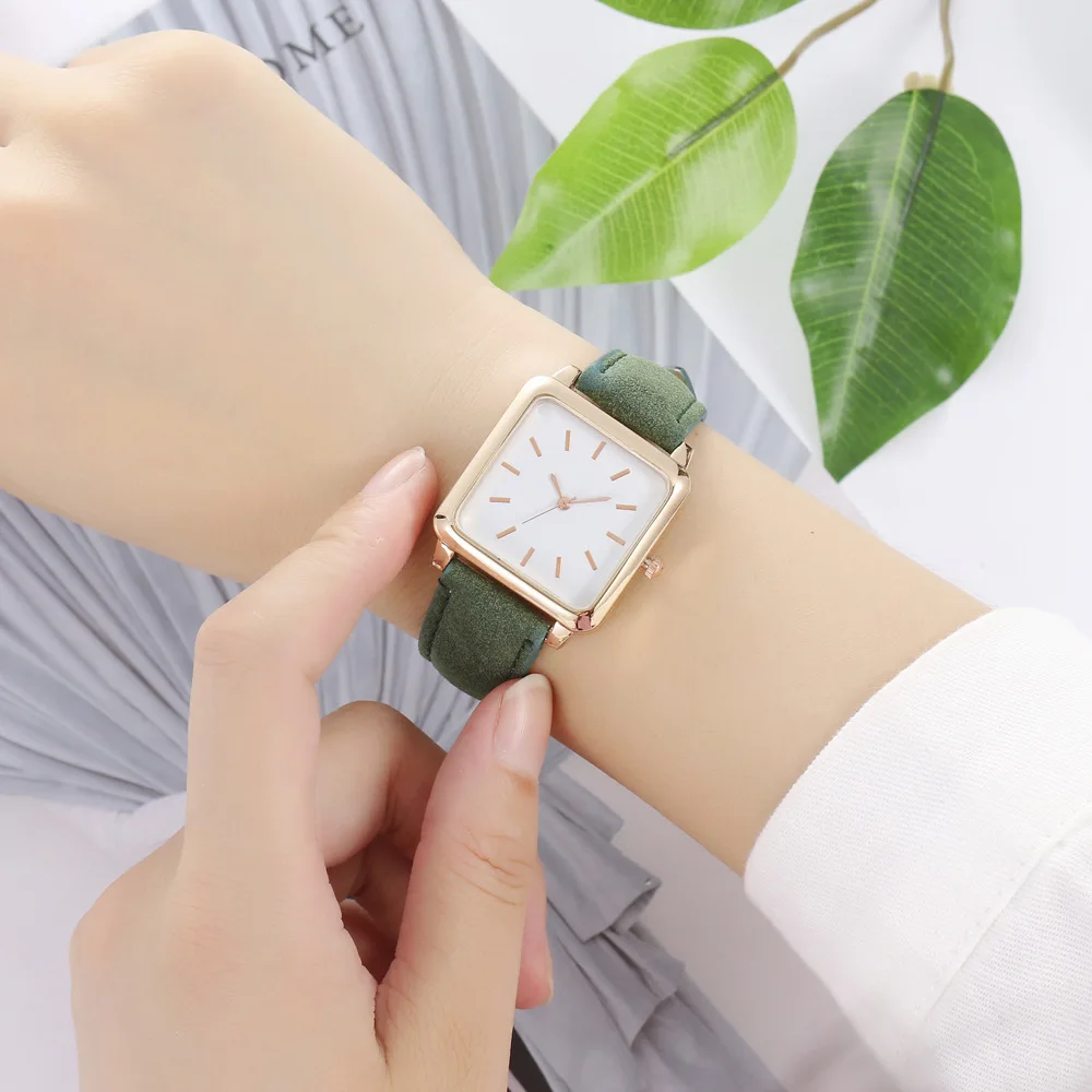 Часы женские розовые кварцевые с кожаным ремешком | Наручные часы