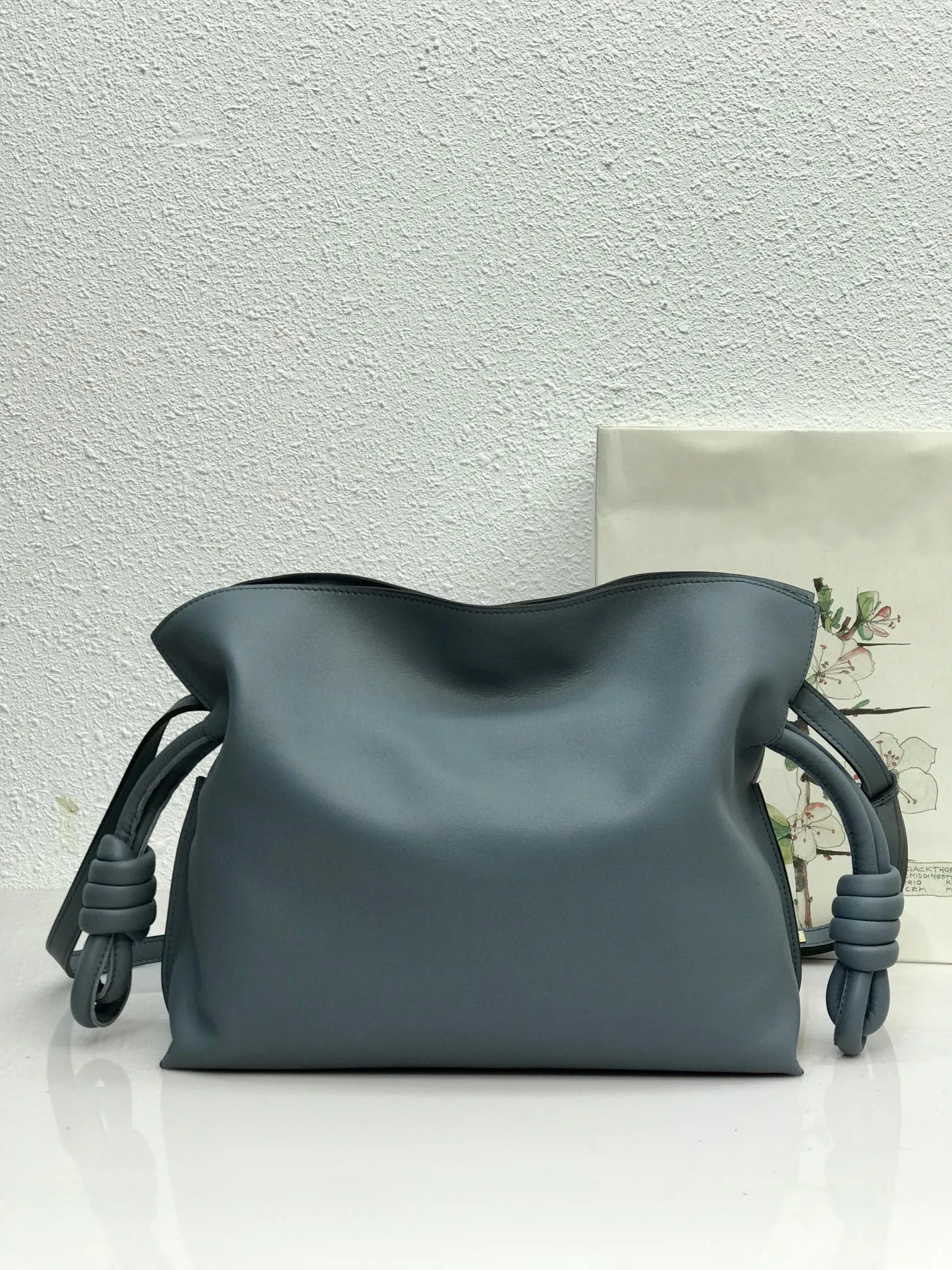 

2021 Women's Real Soft Leather Women's Single Shoulder Bag 100% Fur Special Design Pull Rope Style Exquisite Texture