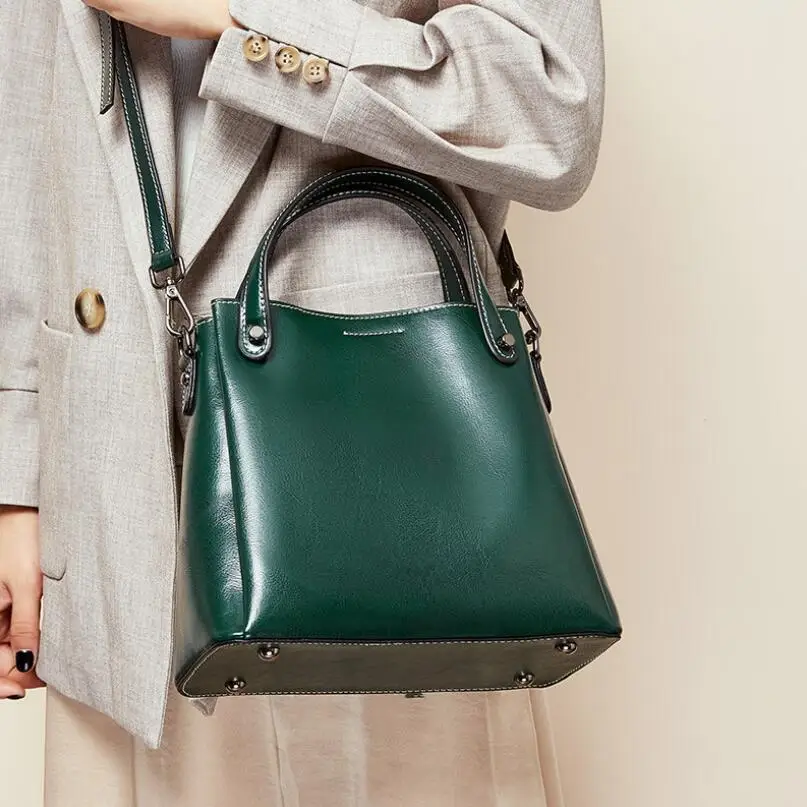 

Genuine Leather Bucket Handbag Ladies Vintage Oil Wax Cow Leather Tote Shoulder Bag Luxury Purses Handbags Women Messenger Bags