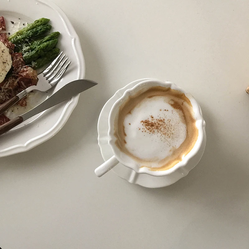 

Japanese Ceramic Cup Cute With Spoon Nordic Creative Office Afternoon Tea Cups Taza Cafe Home Coffee Cup And Saucer Set QJJ60BYD