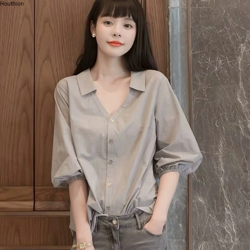 

Шифоновая Свободная Женская рубашка, новая модная однотонная блузка на пуговицах с V-образным вырезом, Повседневная рубашка с коротким пышн...