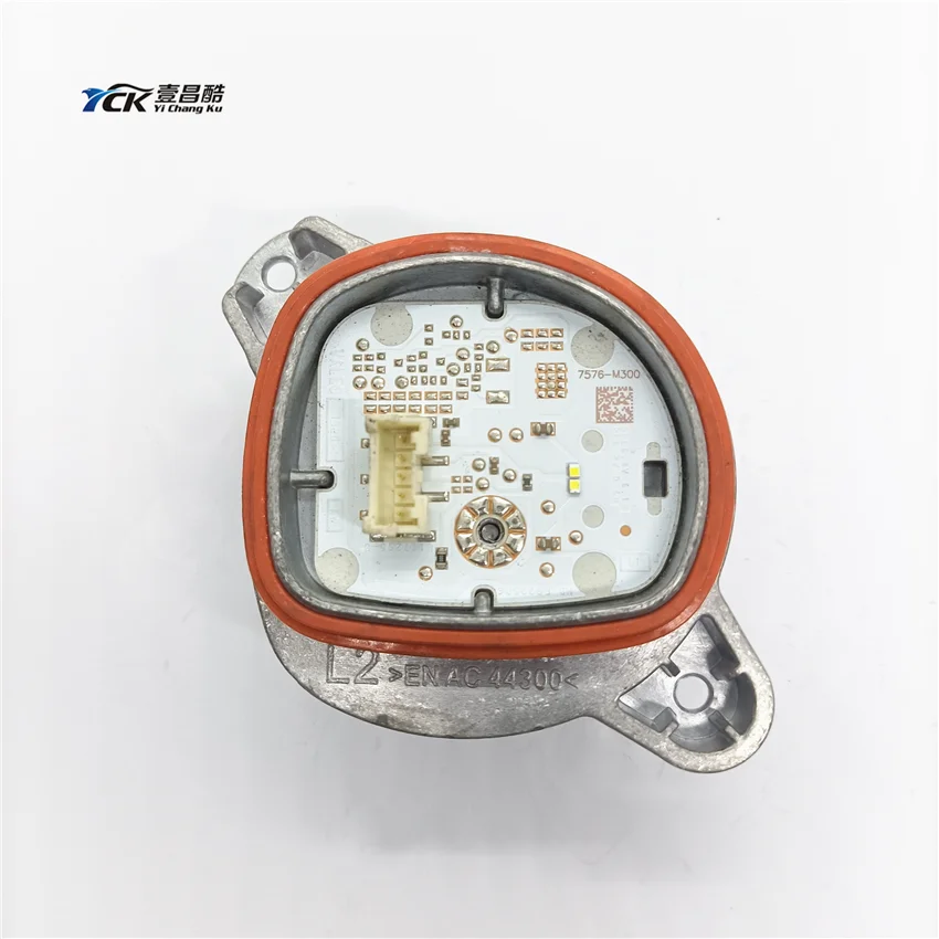 

YCK оригинальный L2 7576-M300 B117295-B светодиодный модуль управления DRL источник света Подержанные автомобильные аксессуары
