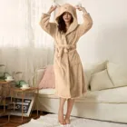 Женская пижама 2022, халат, женский фланелевый Халат с двойным карманом и капюшоном с 3D ушками, домашняя одежда, мягкий теплый женский халат, пижама 2022