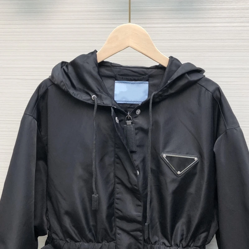

Nylon Series Women's clothing 2021 New Metal Triangle Label Classic Fashion Hooded Jacket Pocket Decoration Black Casual Top