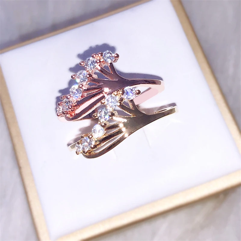 Женское кольцо из желтого золота с топазом и бриллиантом 14 к | Украшения