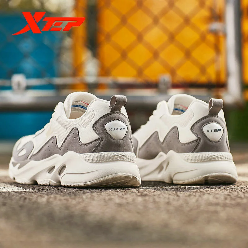 Мужские кроссовки Xtep повседневные модные весна громоздкий кроссовок бесплатная