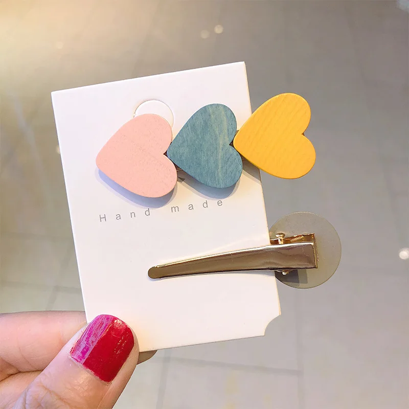 

Fashion Candy Color Love Heart Round Hair Clips Korean Sweet Wood Barrette Hairpin Kawaii Female Girl Hair Accessories