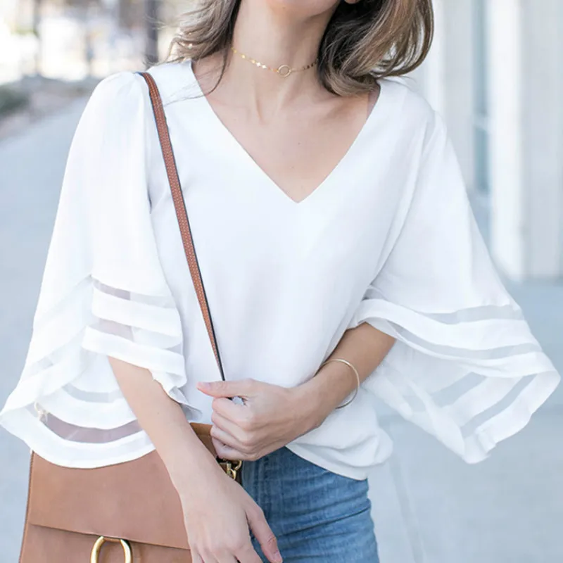 Женская блузка с v-образным вырезом расклешенными рукавами сетчатая Лоскутная