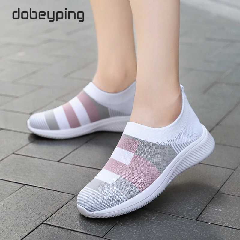 Casual Slip On Women's Shoes Breathable Mesh Woman Sneakers Lightweight Spring Autumn Female Flats Soft Walking Ladies Loafers