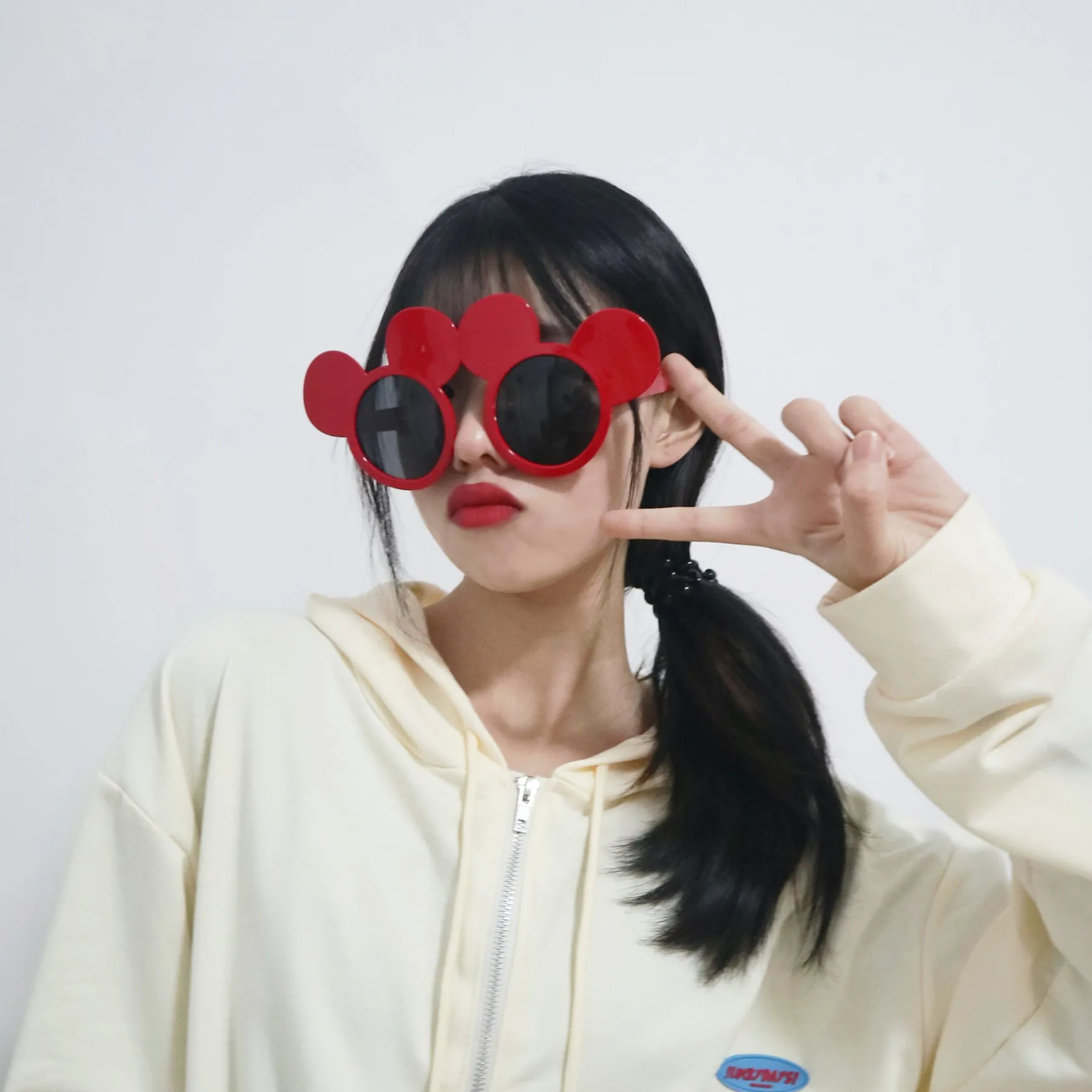 Женские солнцезащитные очки Disney мультяшный персонаж искусственные аксессуары