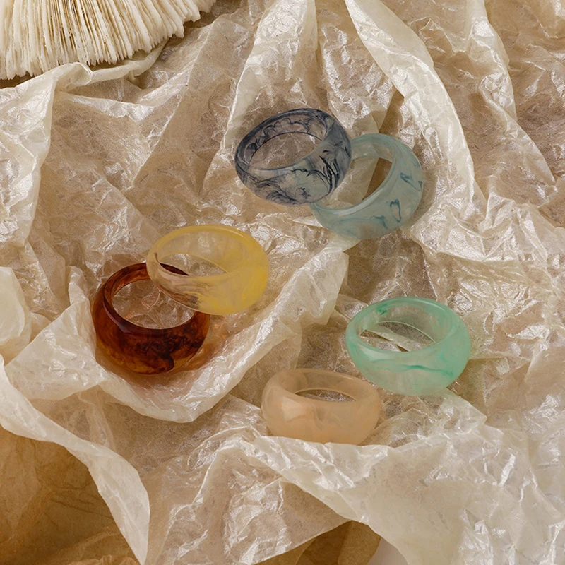 

2021 New Colorful Transparent Acrylic Irregular Pattern Ring Resin Tortoise Rings Women Girls Jewelry Vintage Ring Resin Ring
