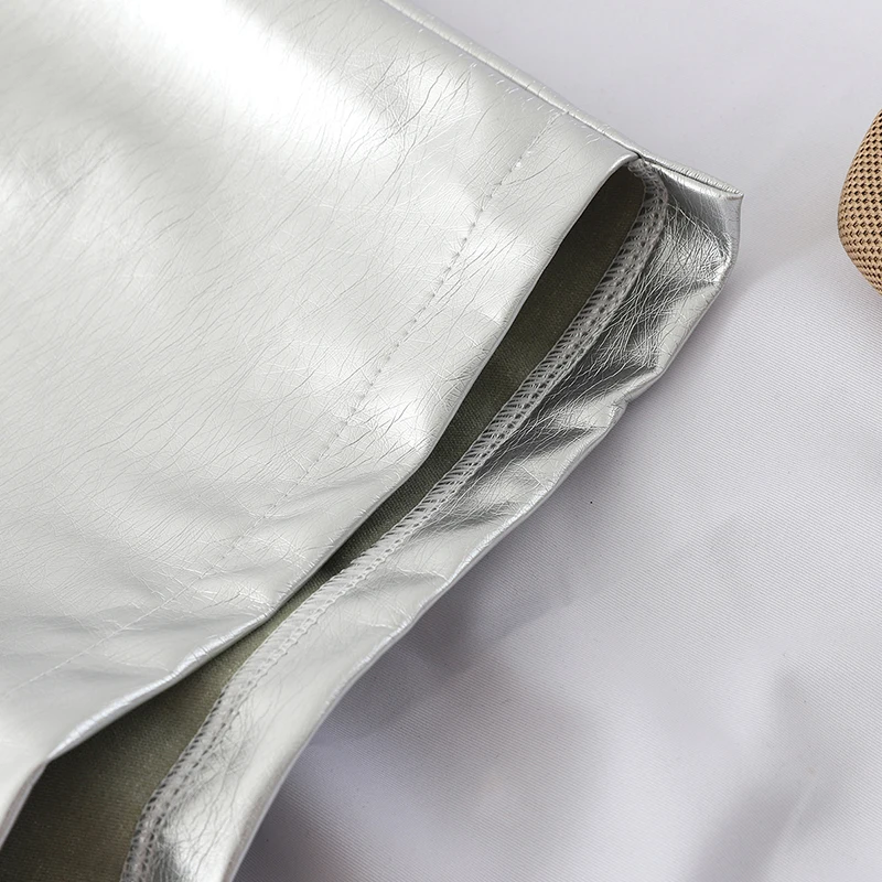 Шорты женские летние из экокожи с широкими штанинами и высокой талией | Женская