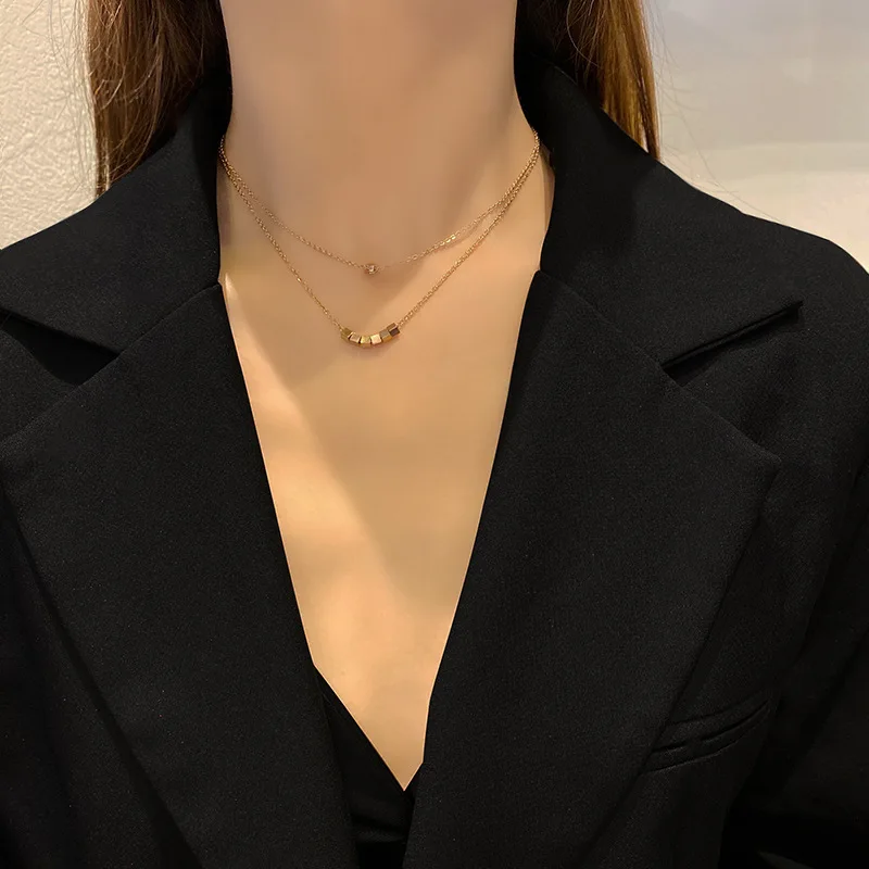 

Korean simple fashion temperament rose gold double small square pendant titanium steel women's necklace