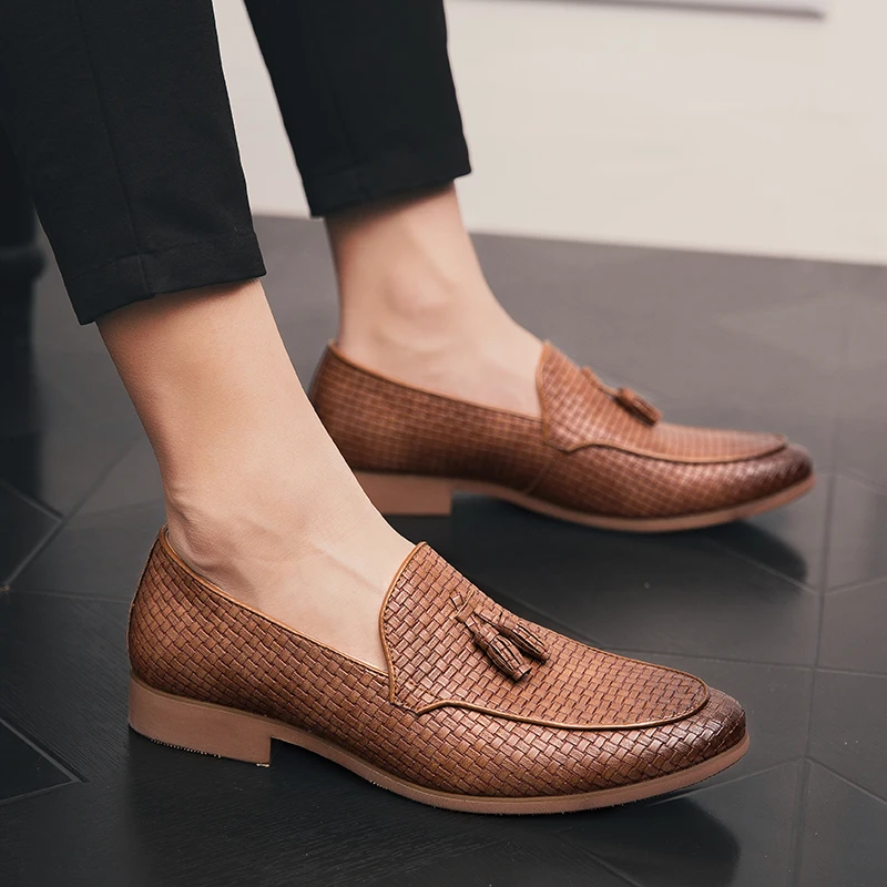

Men's Leather Loafers Italian Outdoor Fashion Slip-On Shoes Tassel Party Elegant Casual Boat Shoes Moccasin Trend Men Brogues