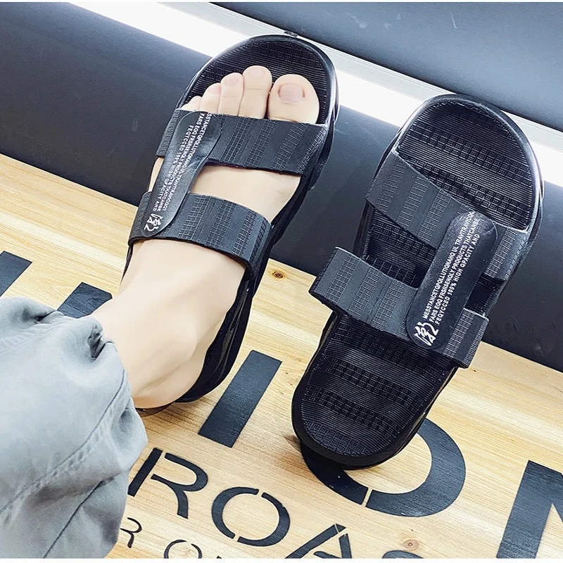 

2021 New Summer All-match Men's Sandals Outdoor Recreation Sandals for Men Casual Slippers Men Sandy Beach Comfortable Sandals