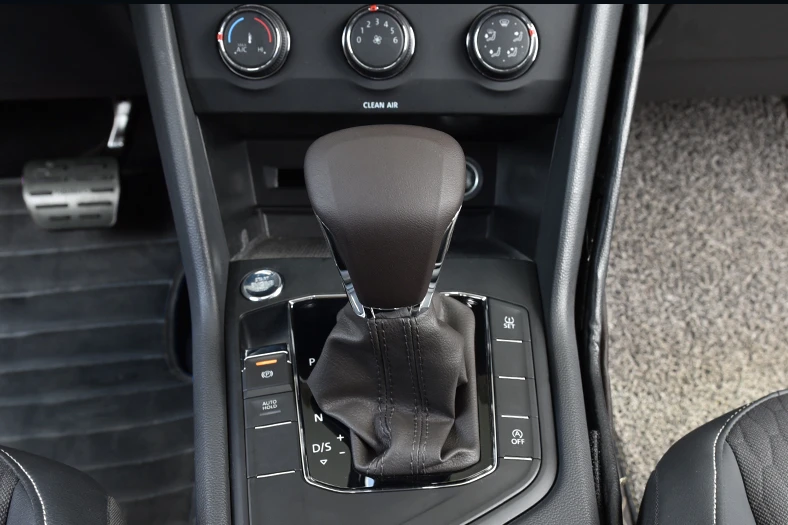 Новая OEM рукоятка для рычага переключения передач, рычаг для VW Tiguan- 5NG713203 - Название цвета: Brown