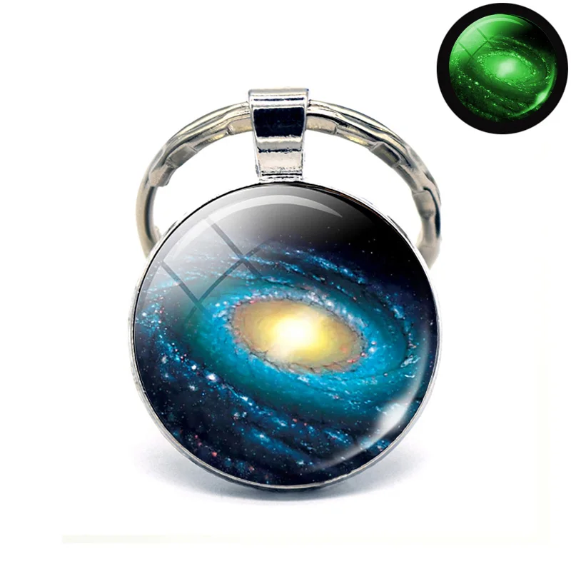 Светящийся в темноте брелок для ключей с изображением Галактики туманности
