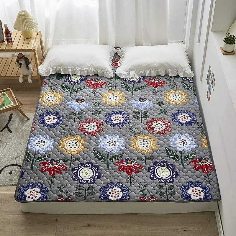 

Dormitory Cushions Velvet Bedspreads Thick and Warm Sheets Student Mattress Materials Milk Velvet Stitched Mattress Crystal