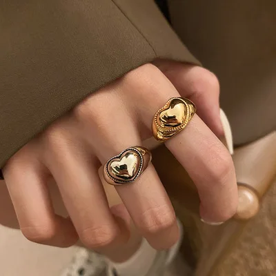 

Sense Of Advanced Heart-shaped Ring For Men And Women Cold Style Smooth Ring Europe And America Personality Accessory 2021