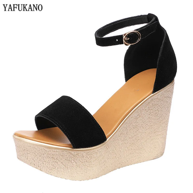 Летние женские босоножки на танкетке увеличивающие рост Босоножки с открытым