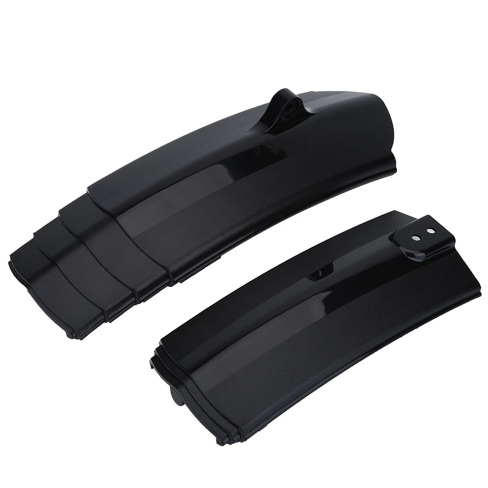 Черный горный велосипед дорожный шиномонтаж передний и задний брызговики