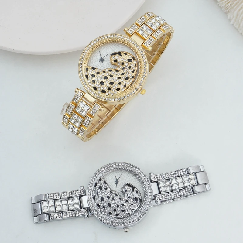 Enlarge 2021 New Full Diamond Leopard Women's Watchers Luxury Quartz Watch Top Brands Fashion Bracelet Romantic Female Watch