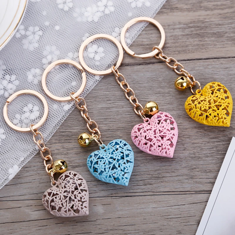 

Cute Hollow Lace Heart Bell Pendant Keychains For Women Key Chains Rings Luxury Car Keyring Holder Charm Bag Accessories Gifts