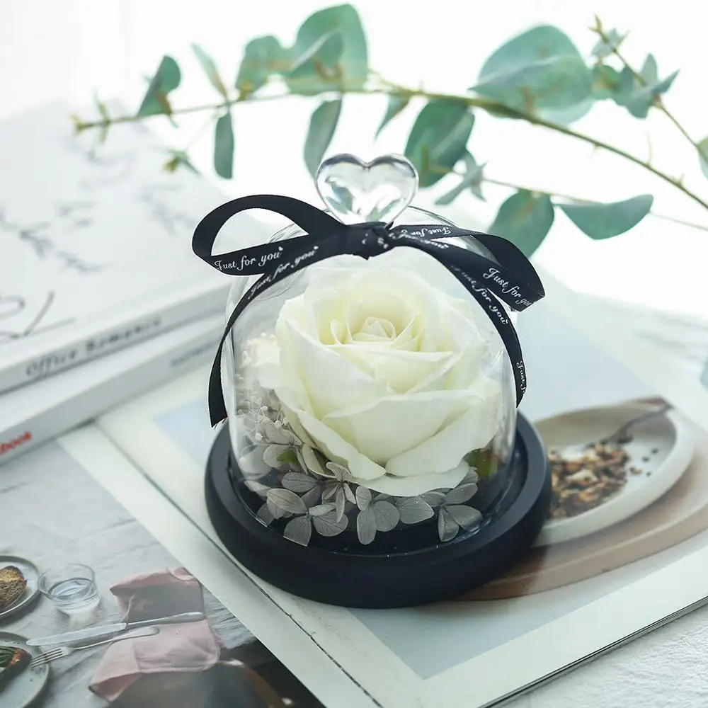 Консервированный подарок на день матери эксклюзивная Роза в стеклянном куполе с