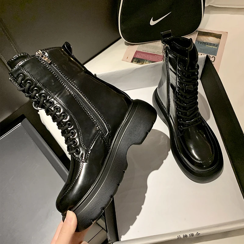 2021 Fashion New short Boots Autumn and Winter Thick-soled All-match Motorcycle Boots Mid-tube Boots Women Ladies