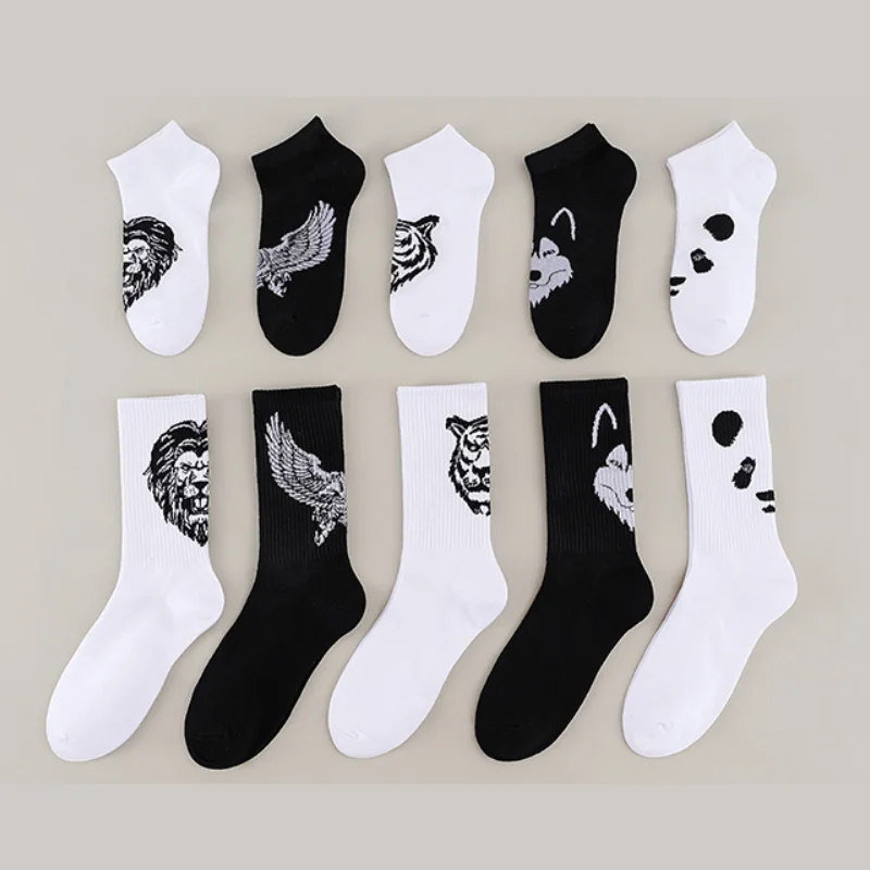 Men's Cotton Socks Animal Print College Style Cartoon Black White Panda Lion Eagle Tiger Wolf Sports Short Socks Hip Hop Man Sox