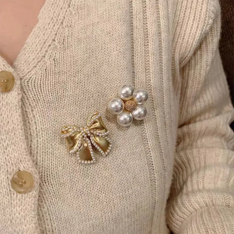 

New Arrival Pearl Flower Bow Bowknot Brooch Pins Elegant Charm Vintage Coat Accessories Fashion Jewelry For Women Wholesale