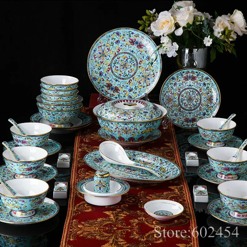 Роскошный набор фарфоровой посуды эмалированного цвета Синие китайские