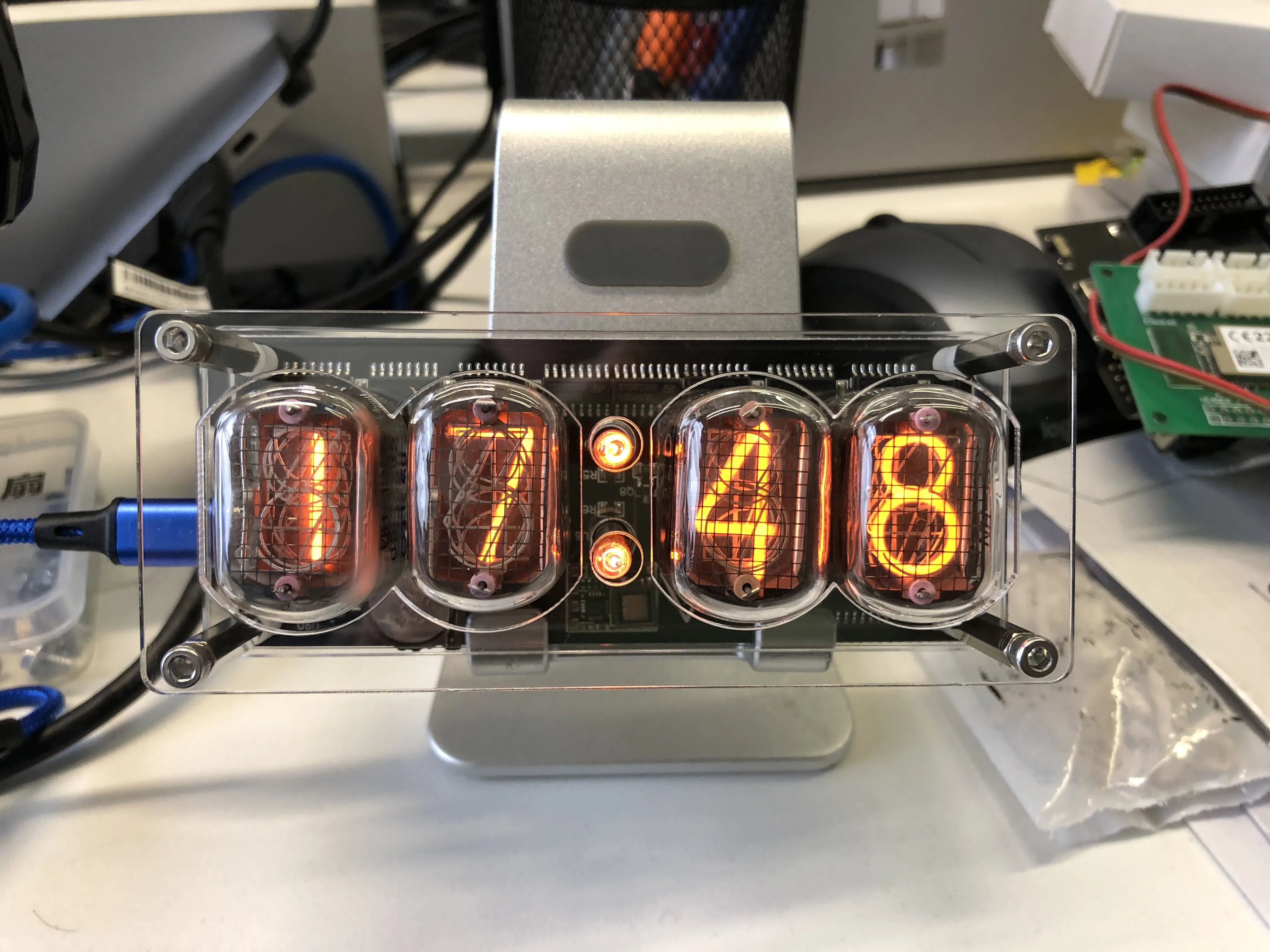 

IN12 Glow Tube Clock Punk Retro Style Digital Desk Clock Alarm Clock