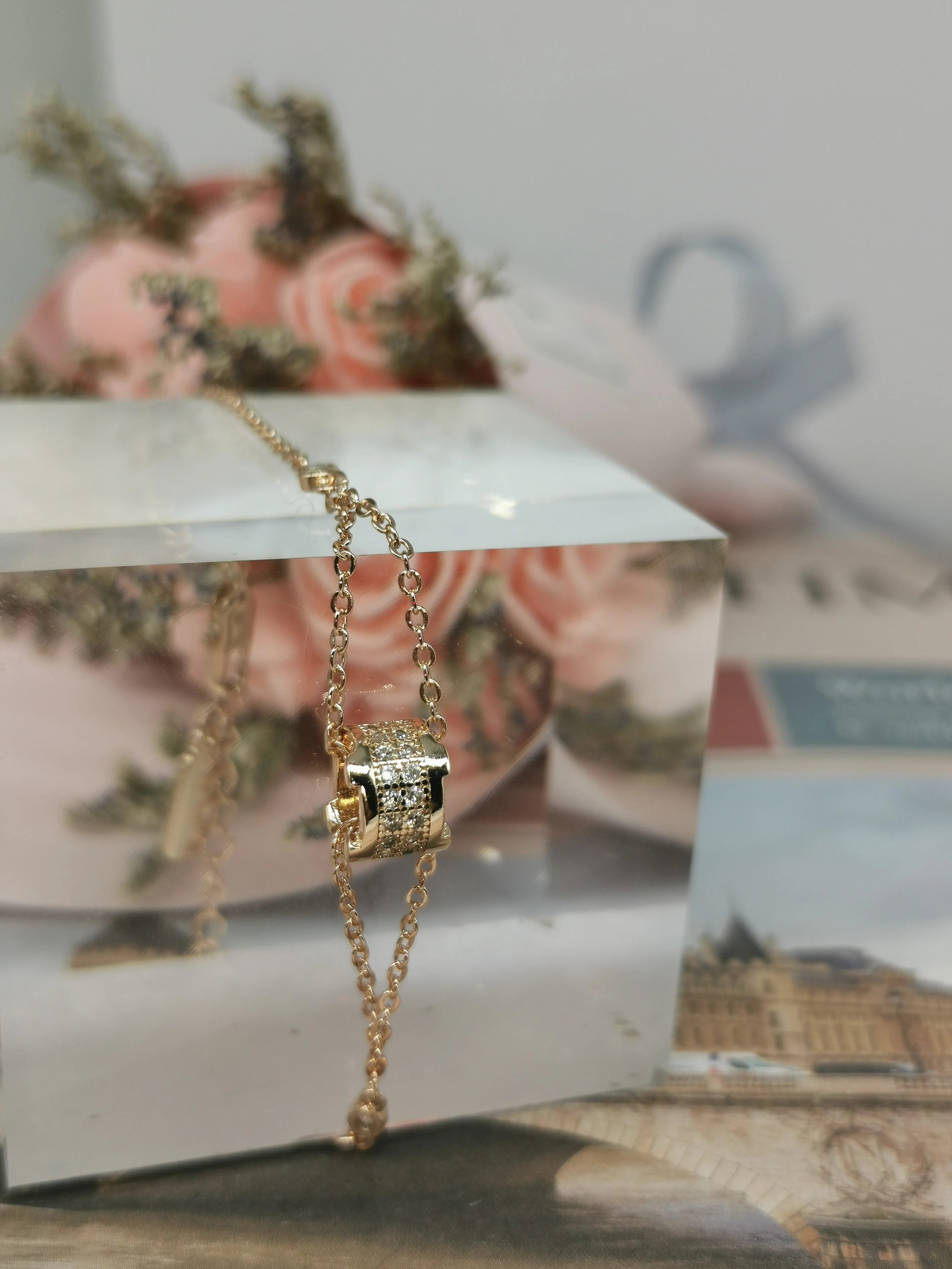 

Elegant Double Chain Lucky Wheel Inlaid with Zircon Bracelet