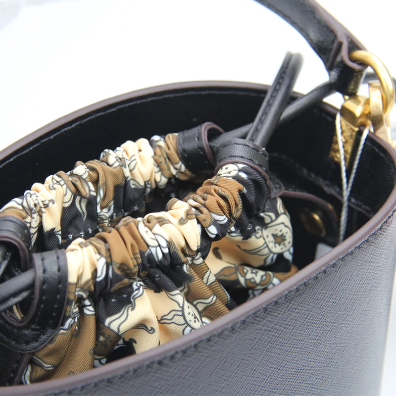

Genuine Leather Bucket Bag TB The Same Fashion New Ladies Bag Two-Layer Leather Small Crossbody Portable All-Match 2021