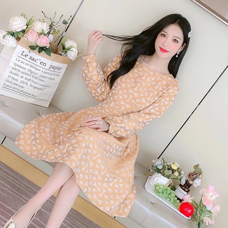 платье женскоеПлатья вечернее Облегающее для женщин черное с квадратным вырезом