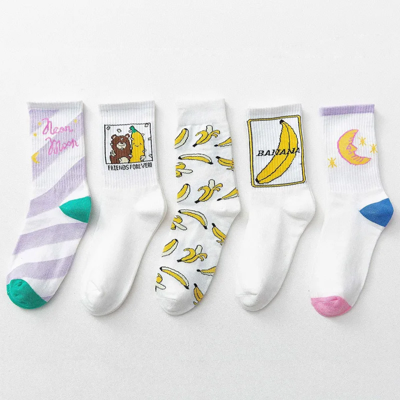

Japanese college wind banana moon socks for men and women online celebrity hip-hop hip-hop students couples socks wholesale