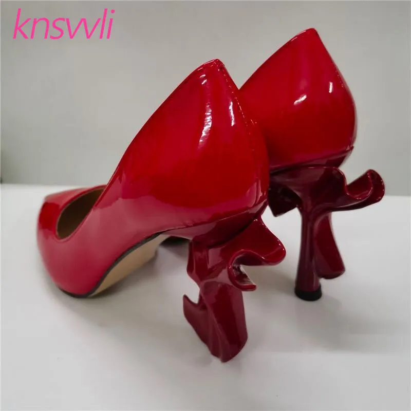 Женские модельные туфли лодочки из лакированной кожи с острым носком