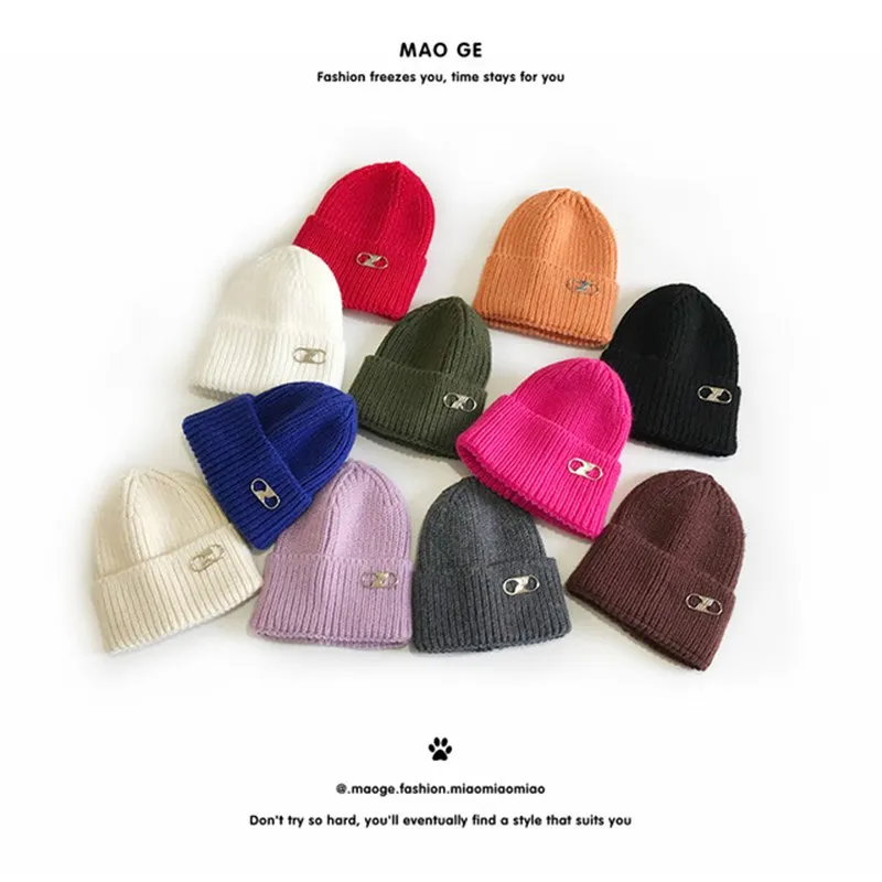 

2020 зимние теплые шапки для женщин и мужчин, вязаная шапка, Модные Повседневные шапки и кепки для взрослых, шапочки унисекс с пряжкой, облегаю...