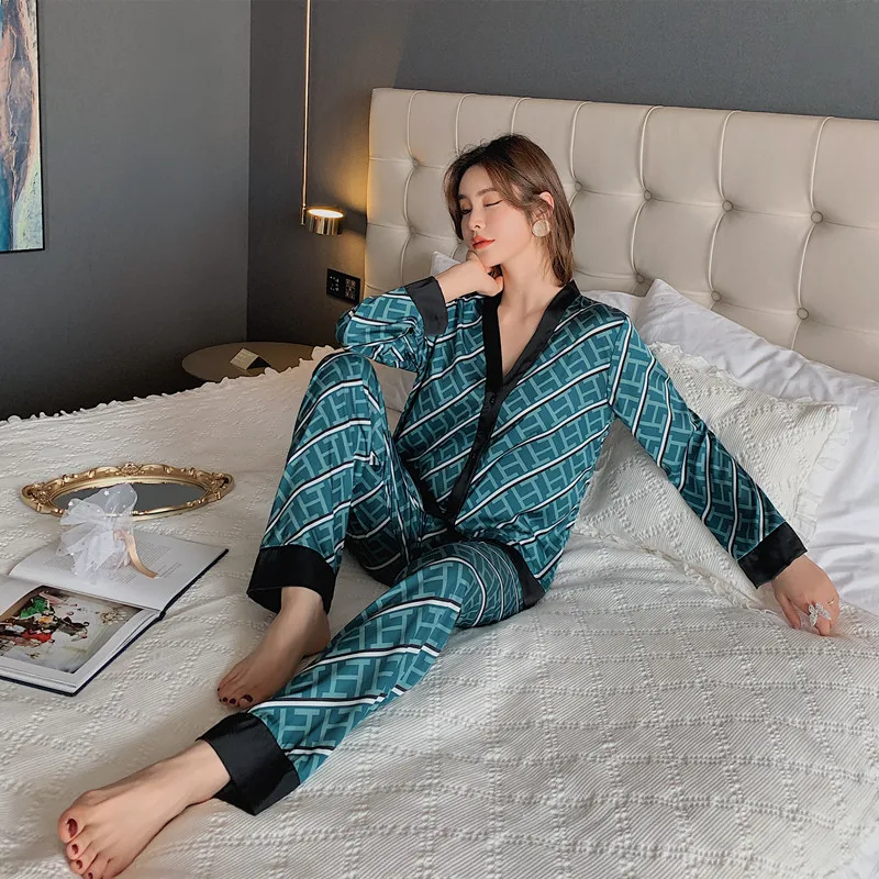 2021 Spring Women's Pajamas Set Luxury Gold Cross Letter Print Sleepwear Ice Silk Leisure Home Clothes Long Sleeve Mujer Pijamas