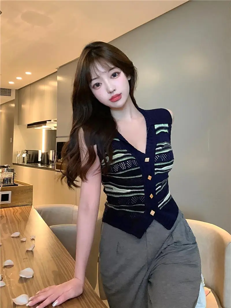 

Knitted Vest Trun Down-Neck Lapels Hollow Out Loose Sleeveless Top Split Joker Wide-Legged Pants Two Piece Sets Women Clothing